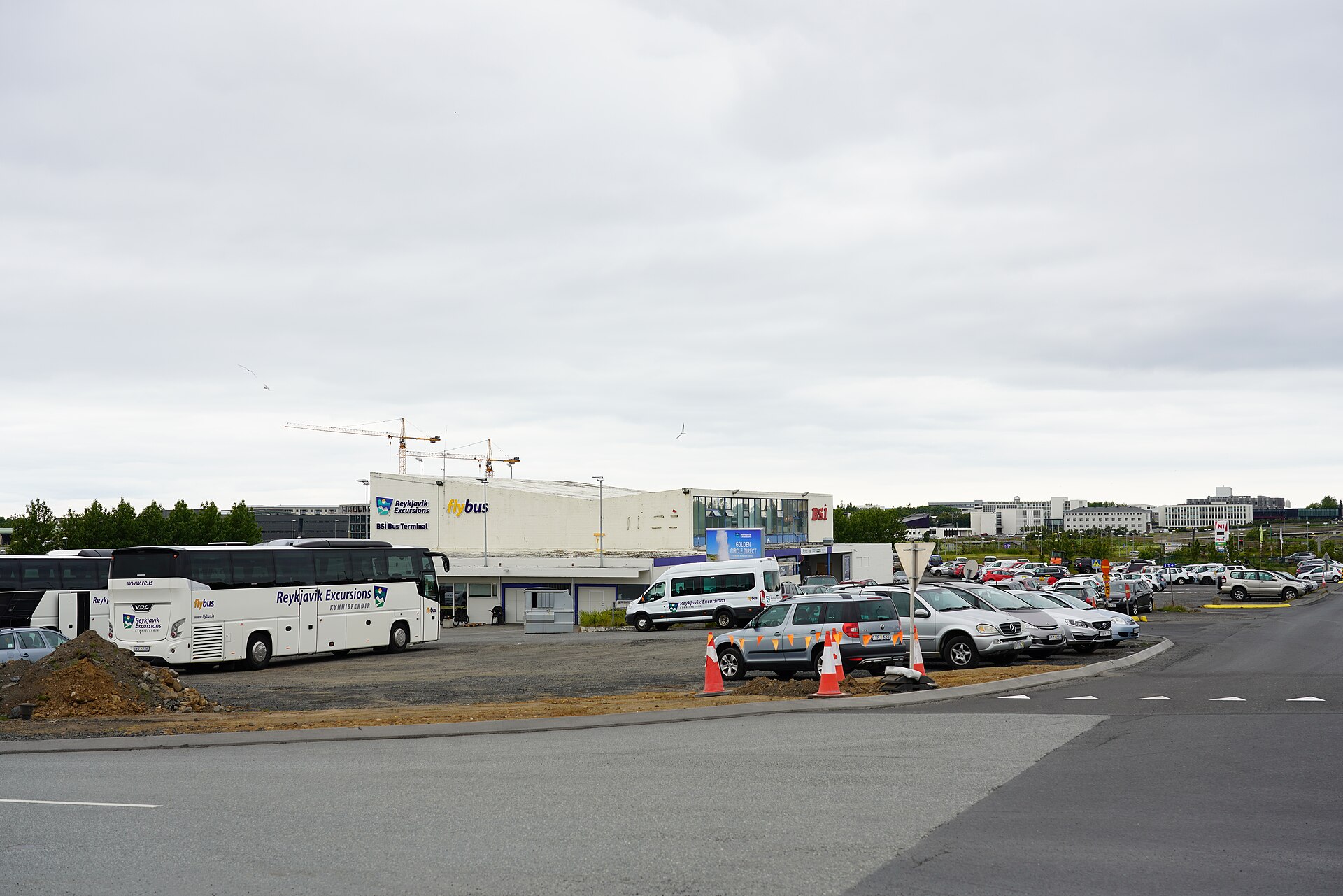 Tour buses and pickup vehicles outside Reykjavík’s BSÍ bus terminal